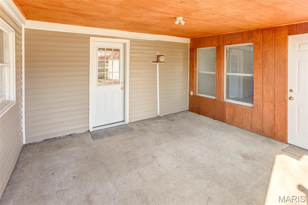 213 Walnut Street Roxana, IL 62084 - Photo 31 of 36