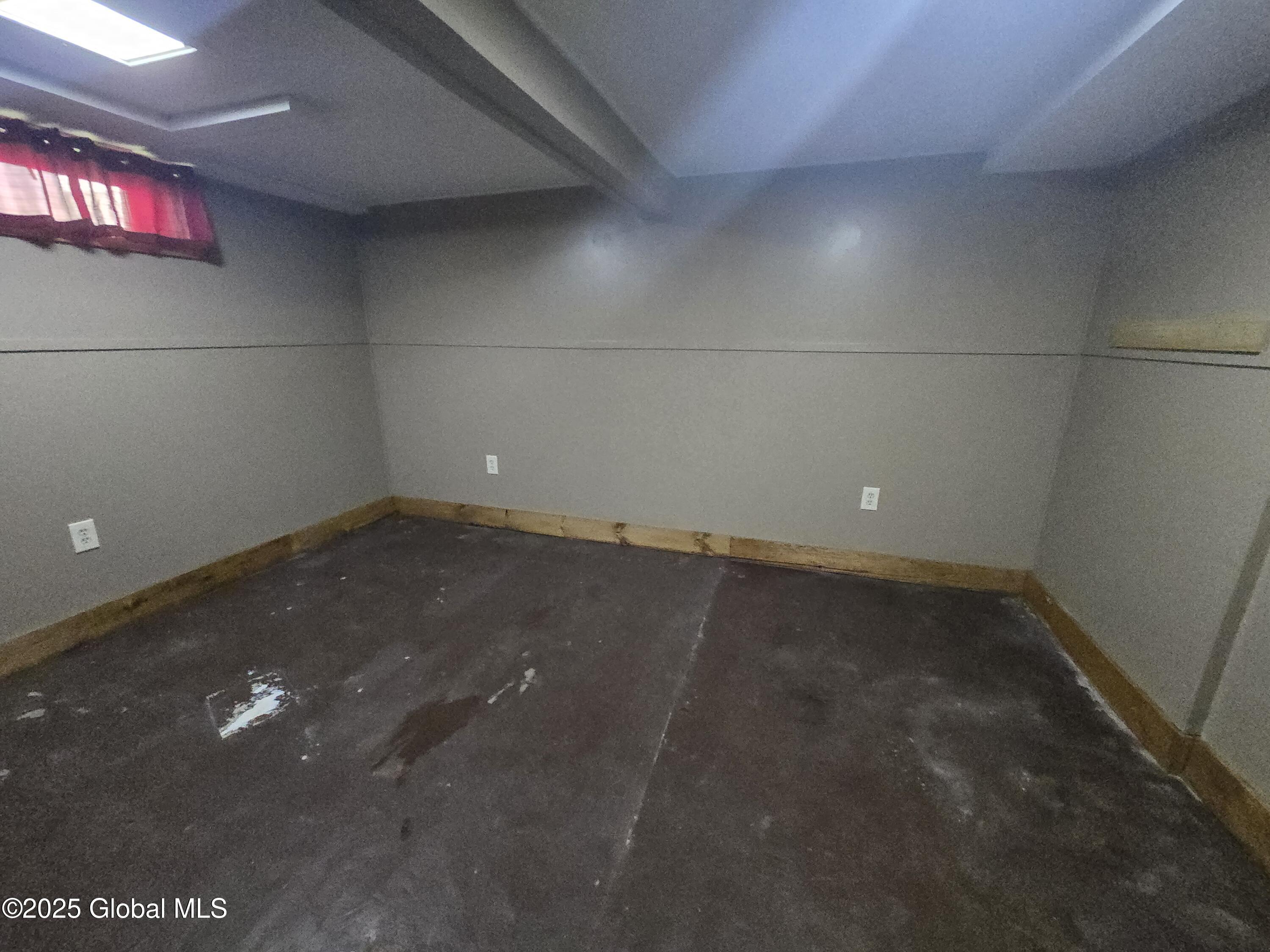 1335 Midline Road Amsterdam, NY 12010 - Photo 19 of 32 20250611_170706