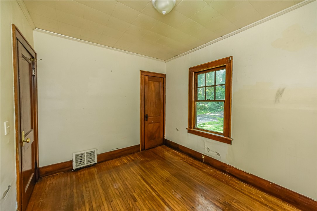 35 Midvale Terrace Rochester, NY 14619 - Photo 19 of 31 Gallery Image 19