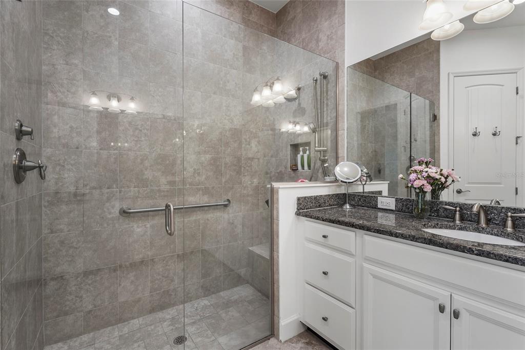 303 Compass Point Drive, Unit 101 Bradenton, FL 34209 - Photo 37 of 76