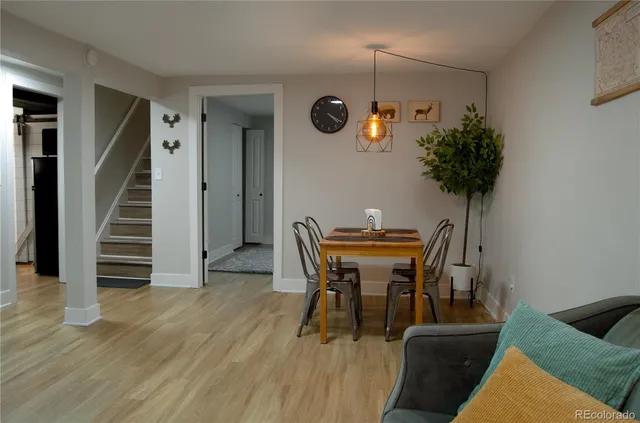 a bathroom with sink and a mirror