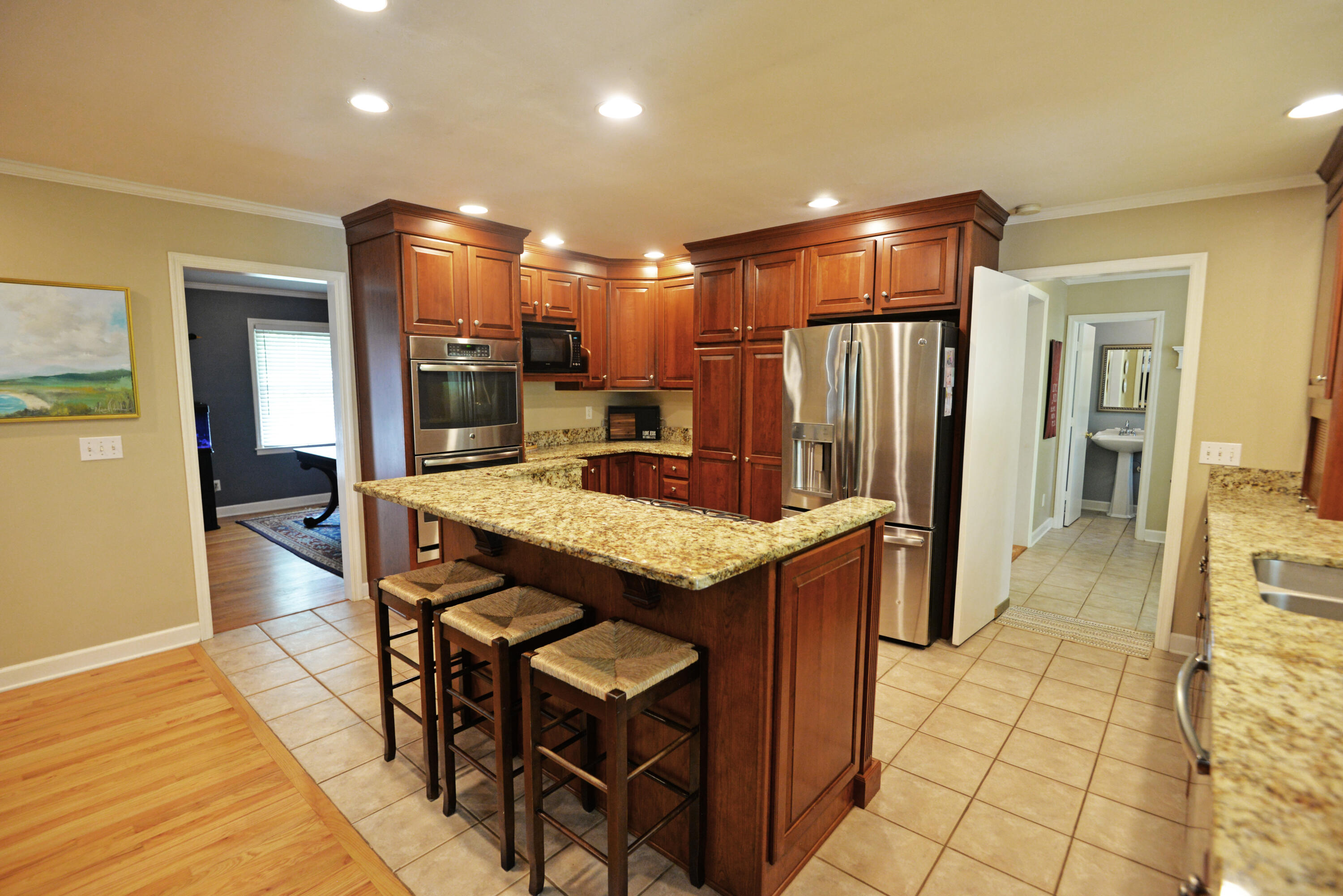 509 Barrington Road Signal Mountain, TN 37377 - Photo 15 of 41 Kitchen view 3