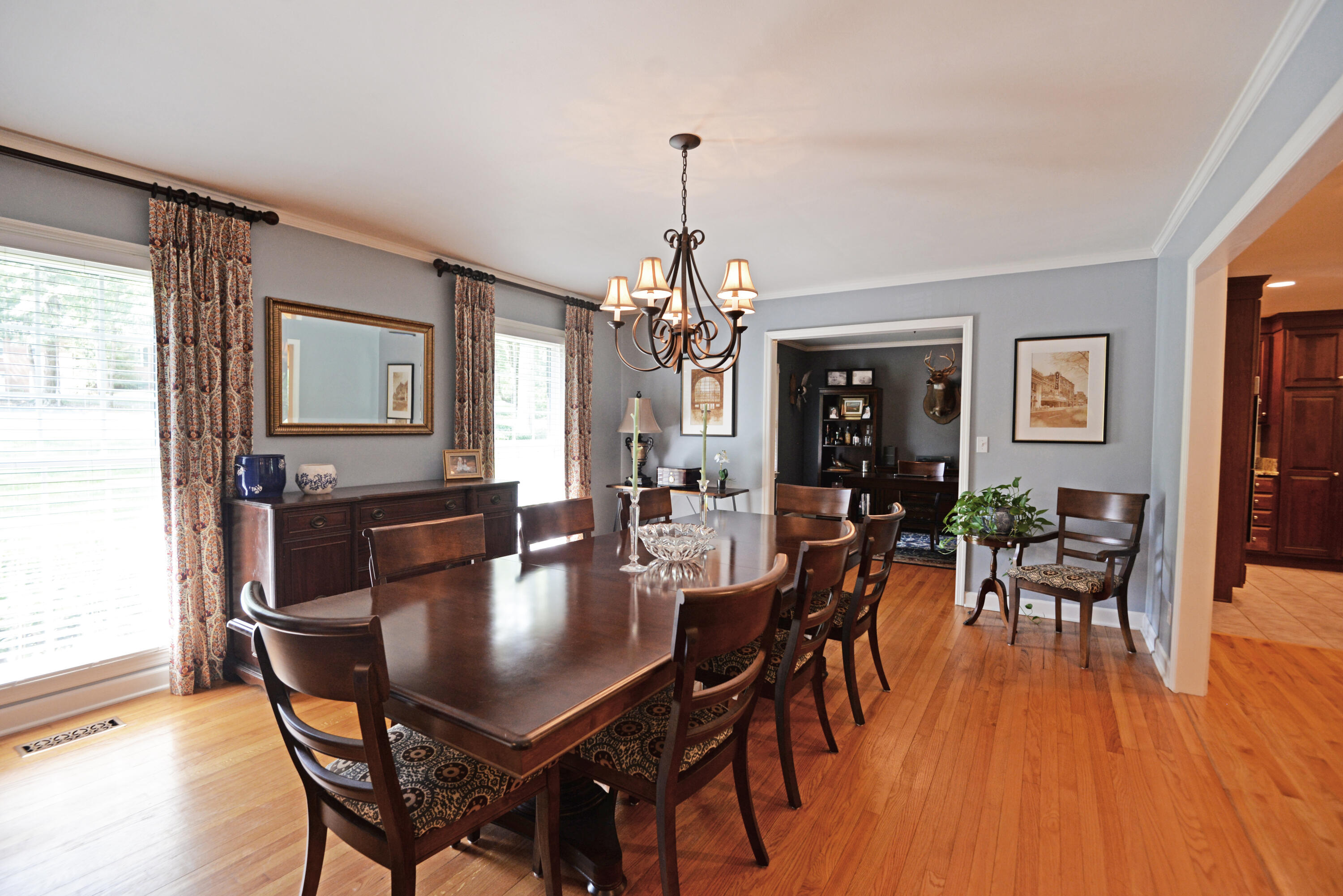 509 Barrington Road Signal Mountain, TN 37377 - Photo 3 of 41 Dining room view 1