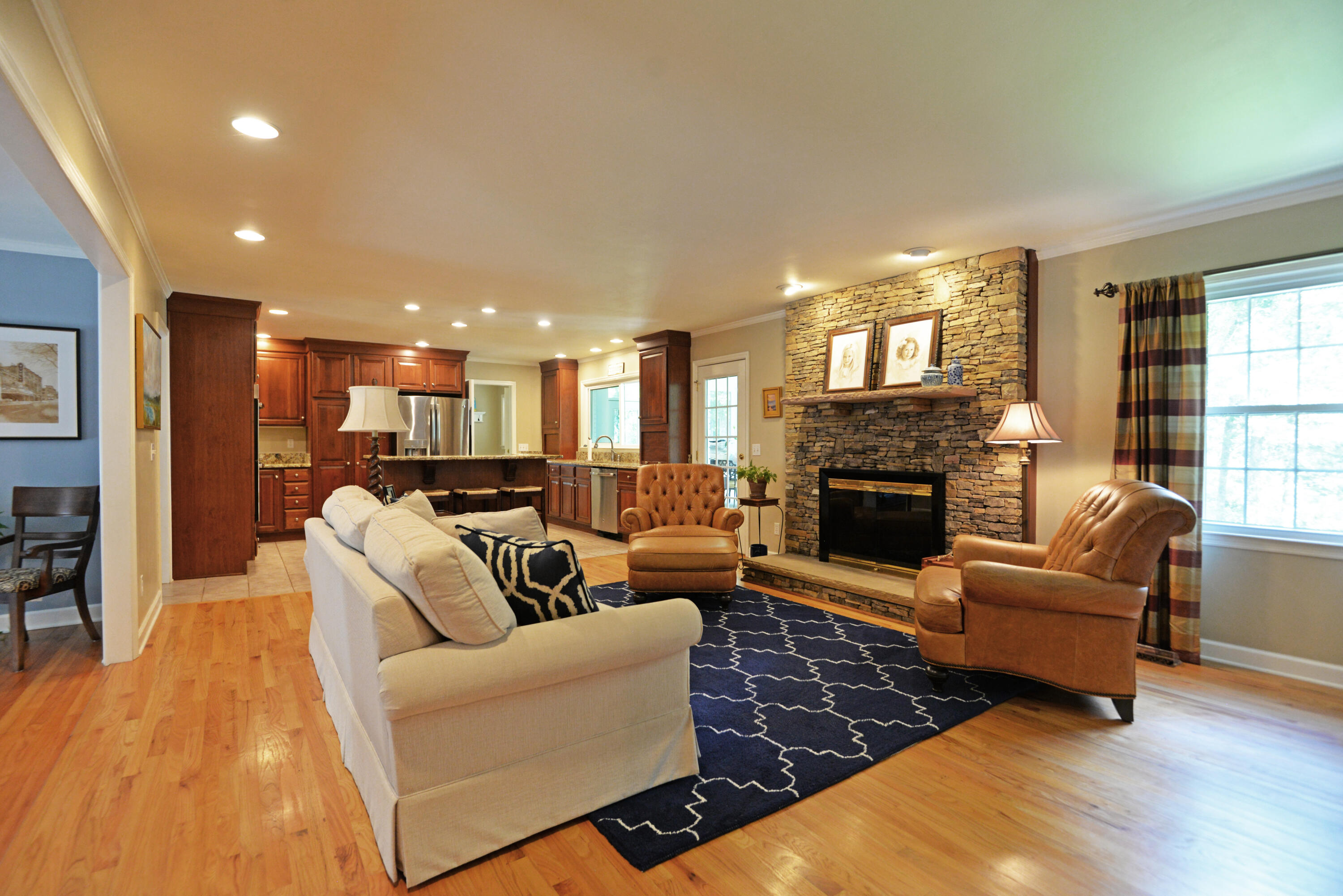 509 Barrington Road Signal Mountain, TN 37377 - Photo 9 of 41 Living room to Kitchen