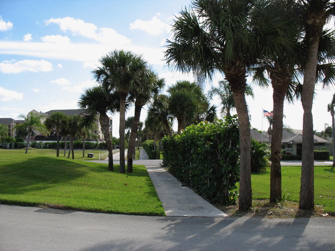 353 Highway 1, Unit C7 Jupiter, FL 33477 - Photo 12 of 25 a view of a park with palm trees