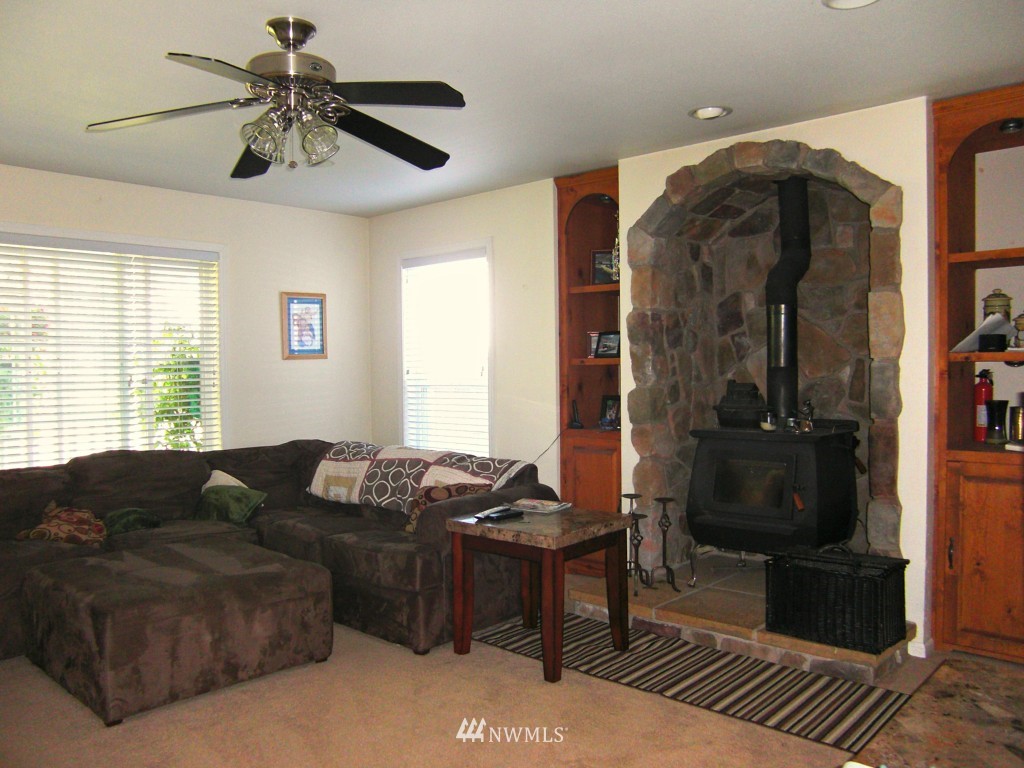 4452 Reese Hill Road Sumas, WA 98295 - Photo 13 of 25 Gallery Image 13