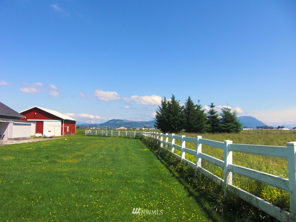 4452 Reese Hill Road Sumas, WA 98295 - Photo 23 of 25 Gallery Image 23