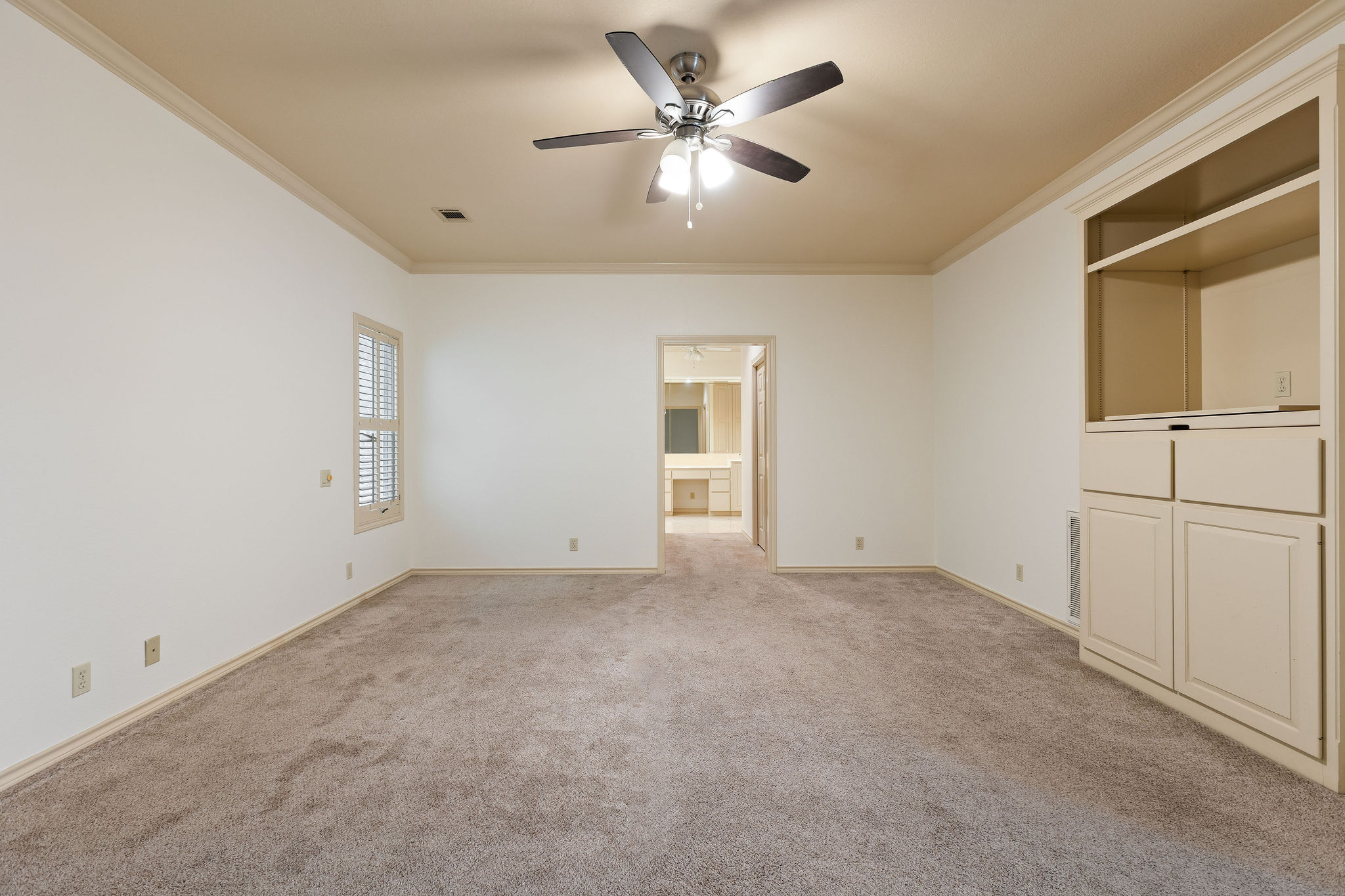 2834 Montebello Road, Unit B11 Austin, TX 78746 - Photo 21 of 39
