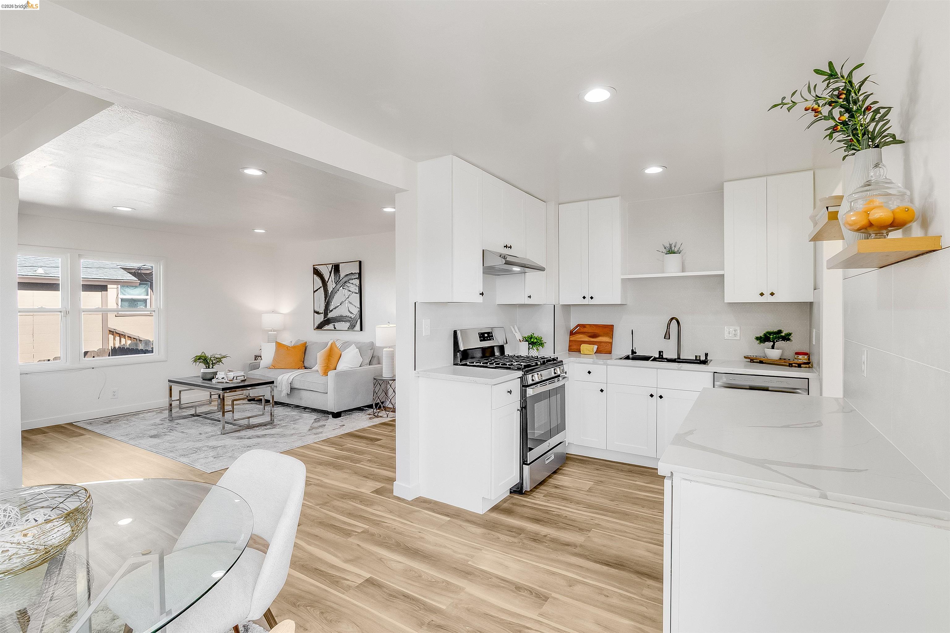 826 Benicia Road Vallejo, CA 94591 - Photo 13 of 36 Gallery Image 13
