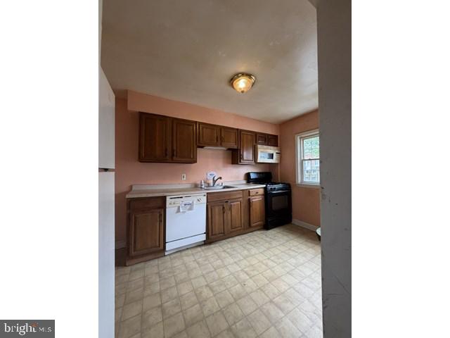 8648 Oak Road Baltimore, MD 21234 - Photo 7 of 24