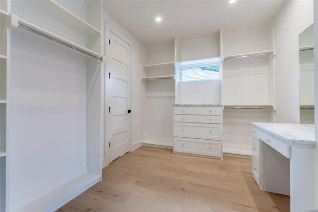 a view of walk in closet