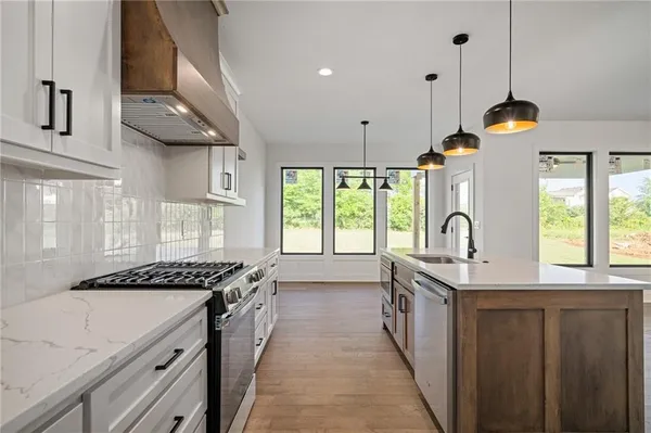 $668,000 | 14266 South Houston Street, Olathe, KS 66061