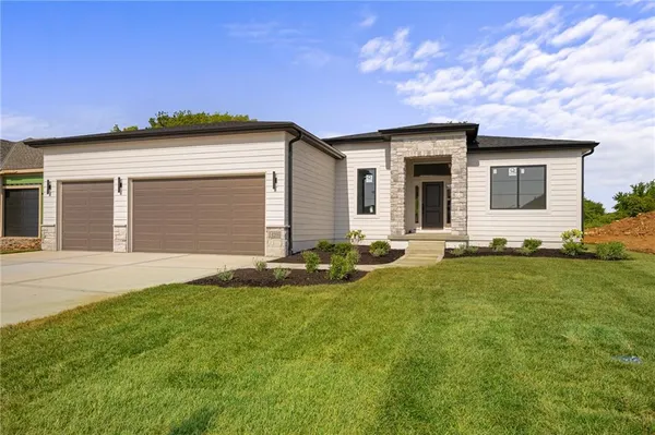 $668,000 | 14266 South Houston Street, Olathe, KS 66061