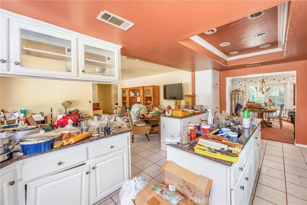 9099 Cajalco Road Corona, CA 92881 - Photo 13 of 70