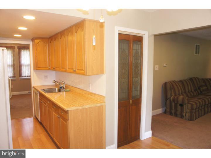 373 Lester Road Springfield, PA 19064 - Photo 12 of 25 Kitchen
