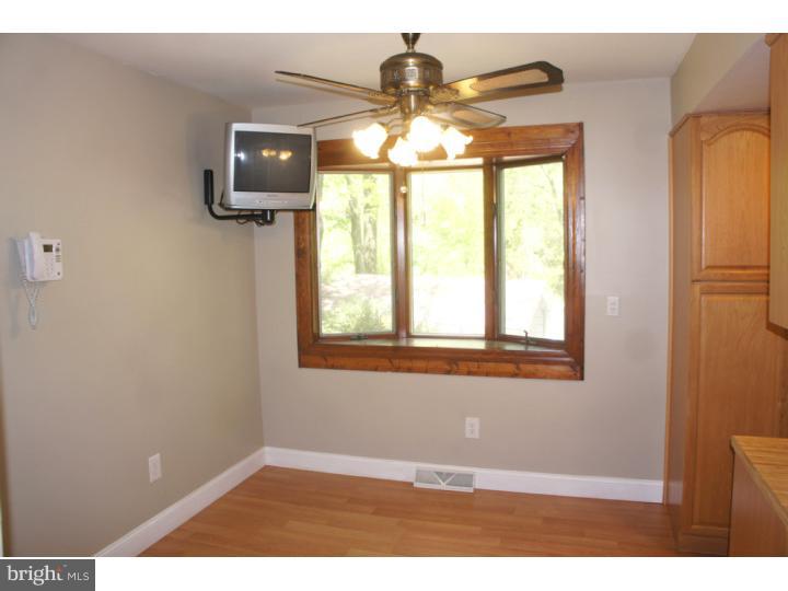373 Lester Road Springfield, PA 19064 - Photo 13 of 25 Breakfast Room