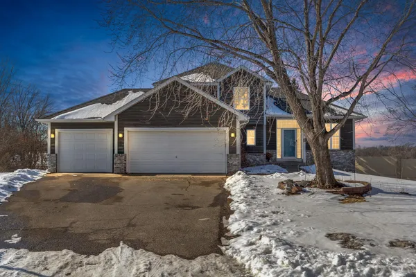 $590,000 | 2045 Safari Heights Trail, Eagan, MN 55122