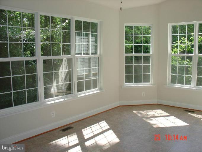 3512 Oaklawn Road Fort Washington, MD 20744 - Photo 5 of 16 Sunroom
