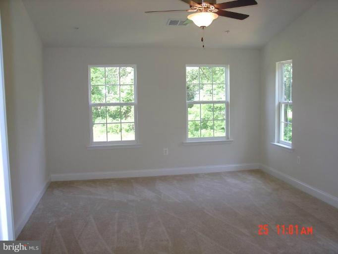 3512 Oaklawn Road Fort Washington, MD 20744 - Photo 8 of 16 Spacious Master Bedroom