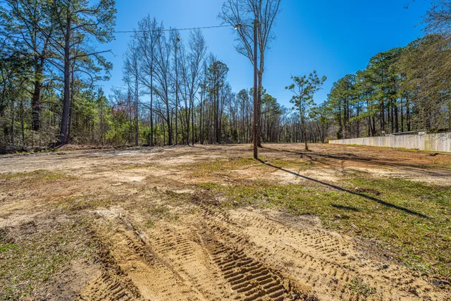 $300,000 | 117 Roberts Road, Summerville, SC 29483