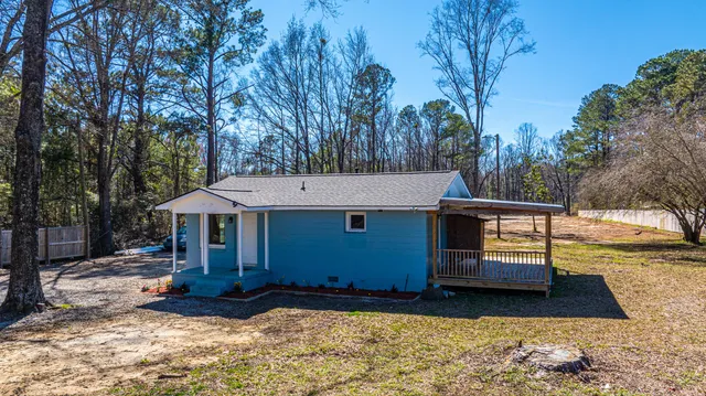 $300,000 | 117 Roberts Road, Summerville, SC 29483