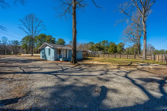 $300,000 | 117 Roberts Road, Summerville, SC 29483