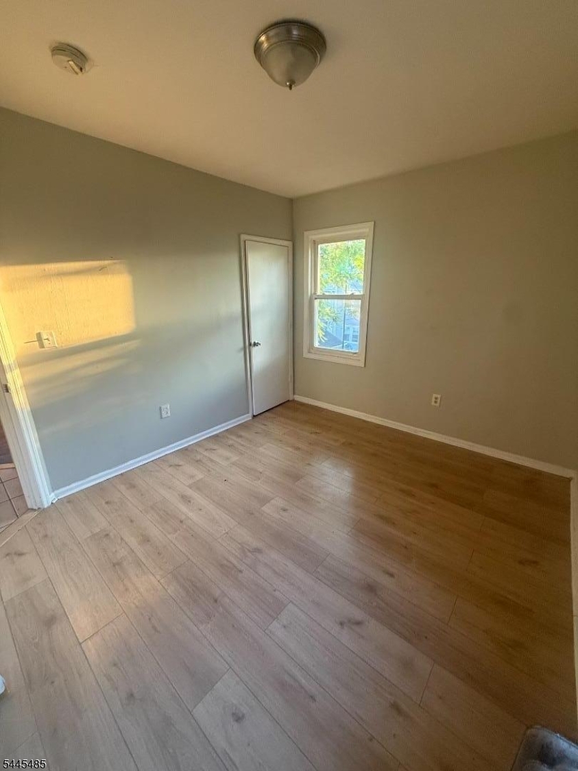 229 Alexander Street, Unit 2 Newark, NJ 07106 - Photo 2 of 8