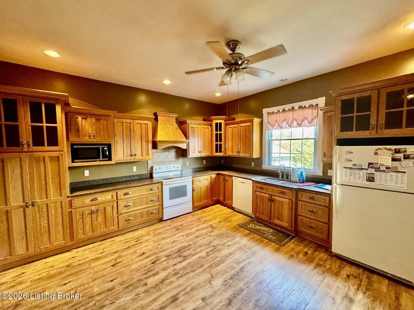 660 Penick Road Lebanon, KY 40033 - Photo 3 of 30 003_Kitchen
