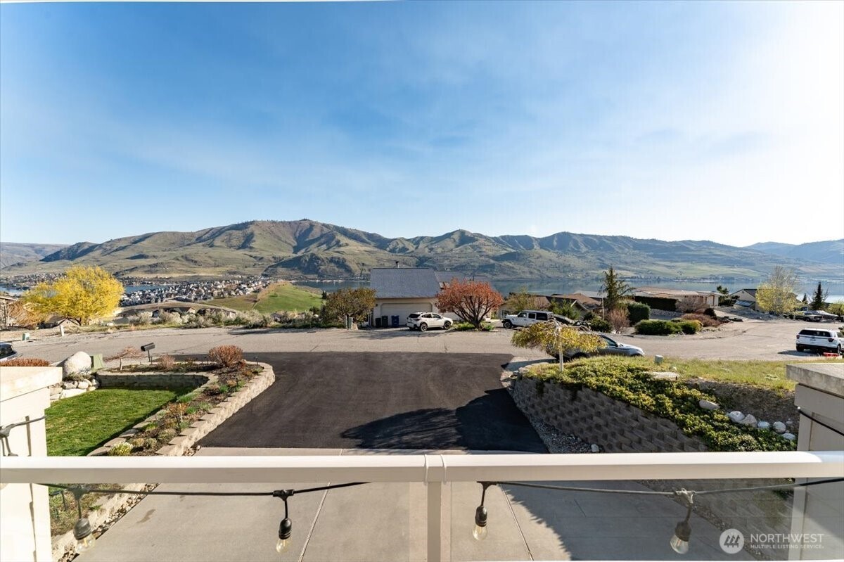 200 Crescent Street Chelan, WA 98816 - Photo 15 of 40