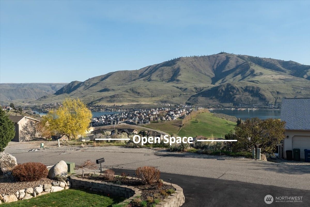 200 Crescent Street Chelan, WA 98816 - Photo 16 of 40