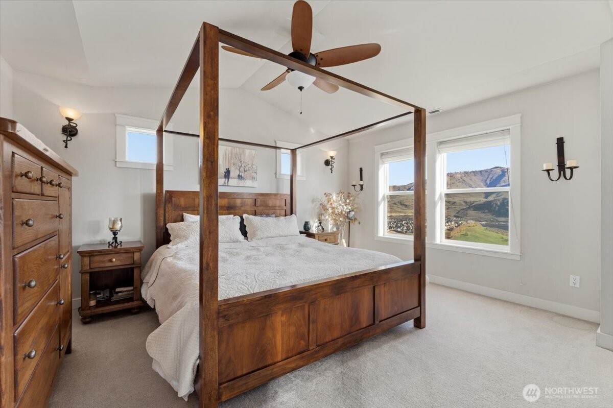 200 Crescent Street Chelan, WA 98816 - Photo 23 of 40