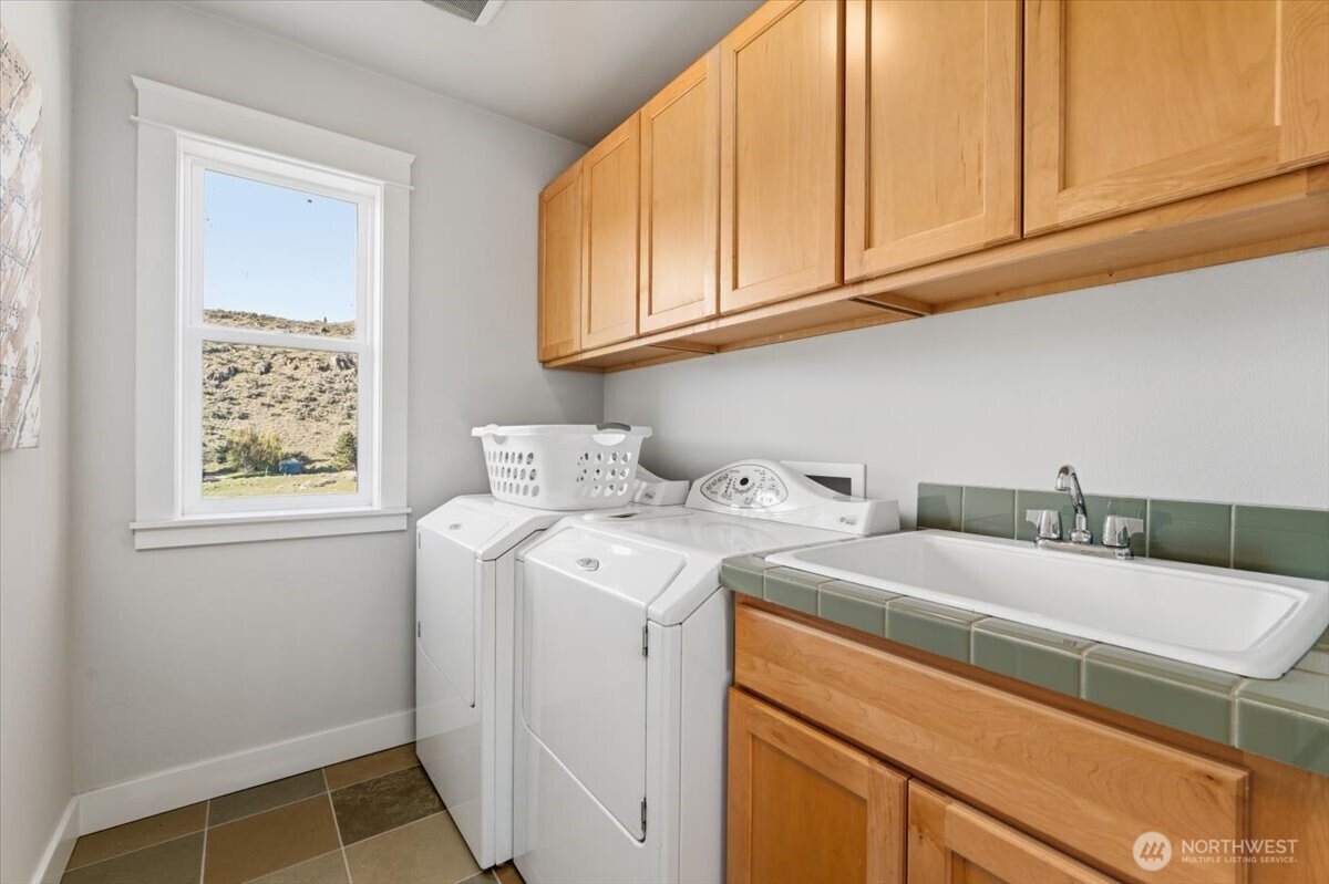 200 Crescent Street Chelan, WA 98816 - Photo 29 of 40
