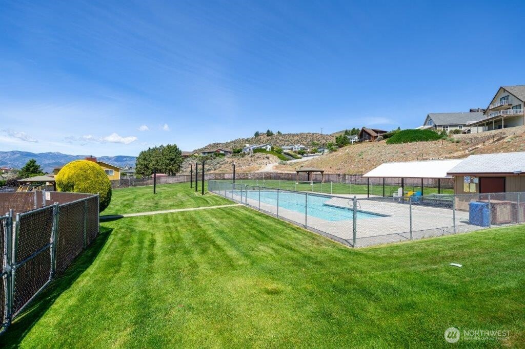 200 Crescent Street Chelan, WA 98816 - Photo 38 of 40