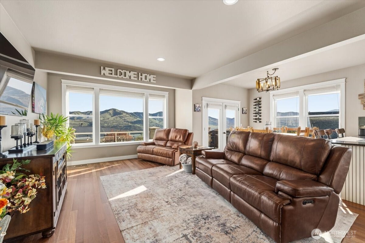 200 Crescent Street Chelan, WA 98816 - Photo 9 of 40