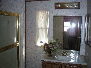 1548 Crown Road Petaluma, CA 94954 - Photo 3 of 4 Gallery Image 3