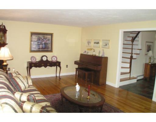 7 Standish Road Norfolk, MA 02056 - Photo 16 of 30 Gallery Image 16