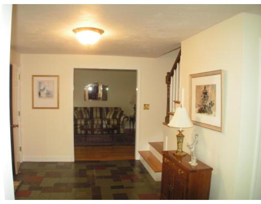 7 Standish Road Norfolk, MA 02056 - Photo 17 of 30 Gallery Image 17