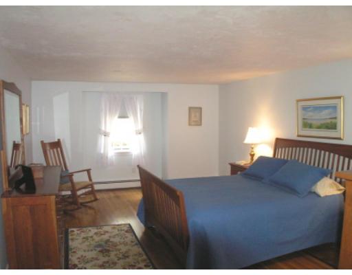 7 Standish Road Norfolk, MA 02056 - Photo 21 of 30 Gallery Image 21