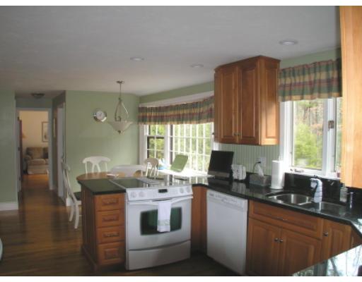 7 Standish Road Norfolk, MA 02056 - Photo 8 of 30 Gallery Image 8