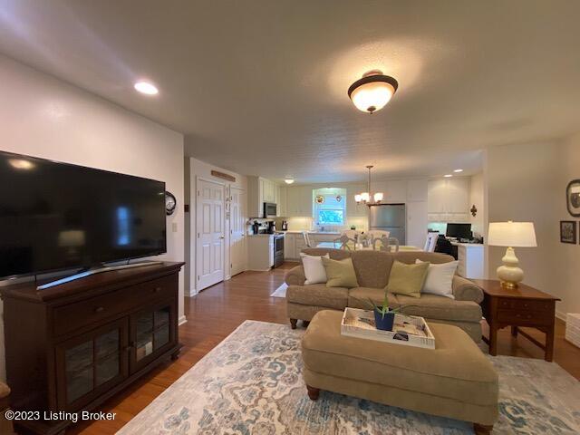 800 Stonehouse Road Bardstown, KY 40004 - Photo 5 of 44 Hardwood Floors
