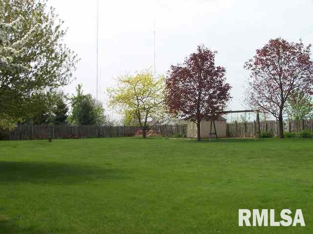 3220 Quail Ridge Road Bettendorf, IA 52722 - Photo 4 of 9 Gallery Image 4