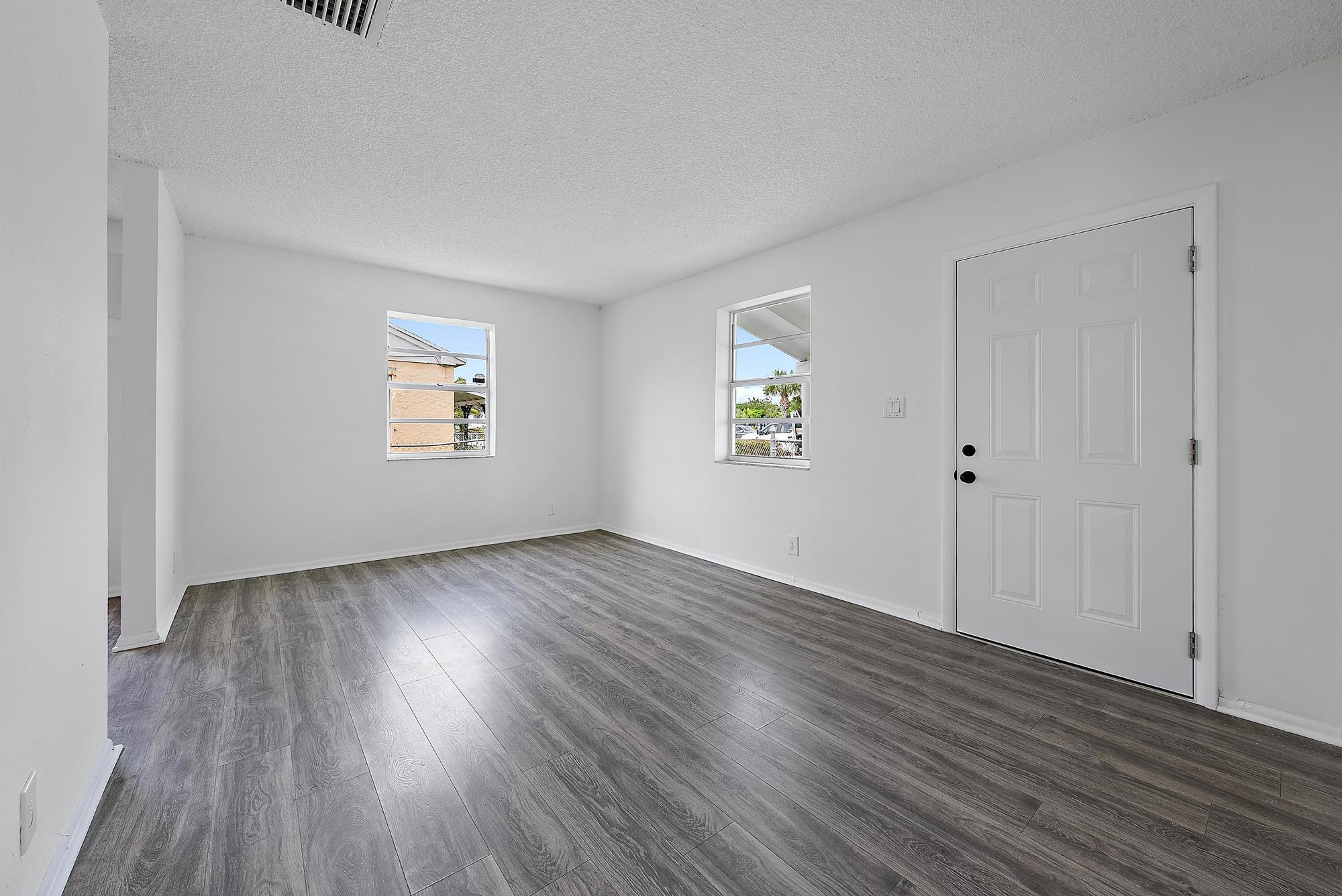 579 West 4th Street Riviera Beach, FL 33404 - Photo 3 of 13 579 W 4th Street-2