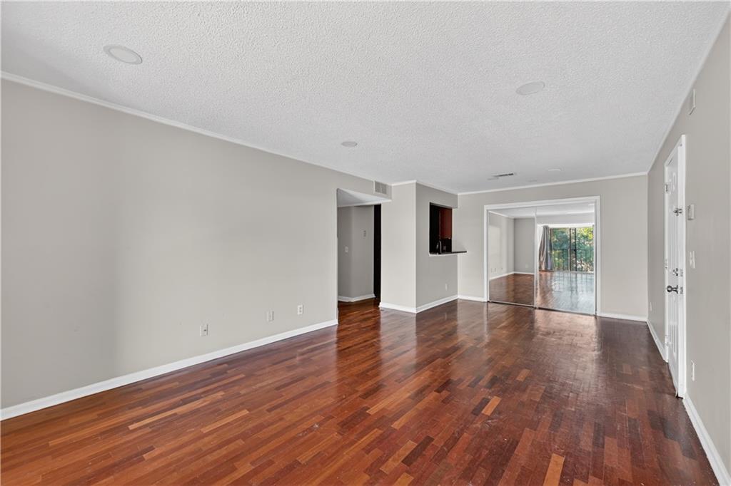 2657 Lenox Road Northeast, Unit H110 Atlanta, GA 30324 - Photo 5 of 22