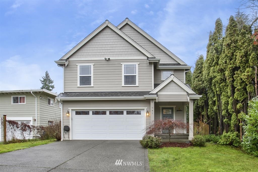 741 Rasmussen Lane Bremerton, WA 98310 - Photo 2 of 25 Gallery Image 2
