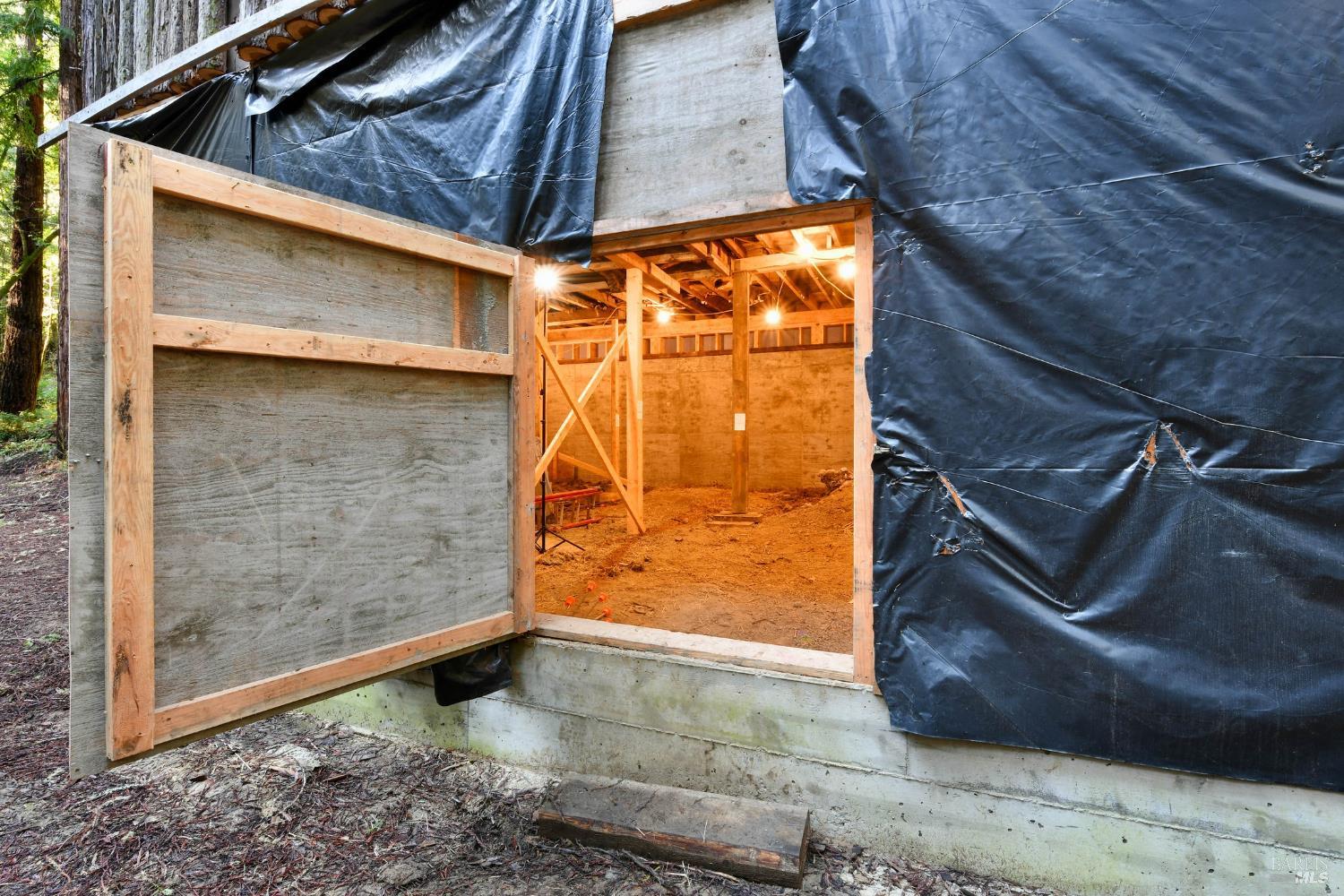 16125 Bittner Road Occidental, CA 95465 - Photo 16 of 31 Ground floor unfinished area with new foundation - an improvement worth approx $100k+/-.