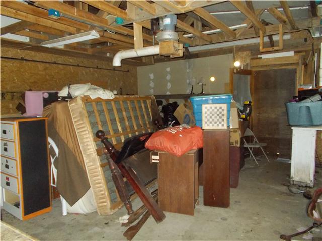 9160 Buttermilk Ridge Road Lawrenceburg, TN 38464 - Photo 18 of 20 Gallery Image 18