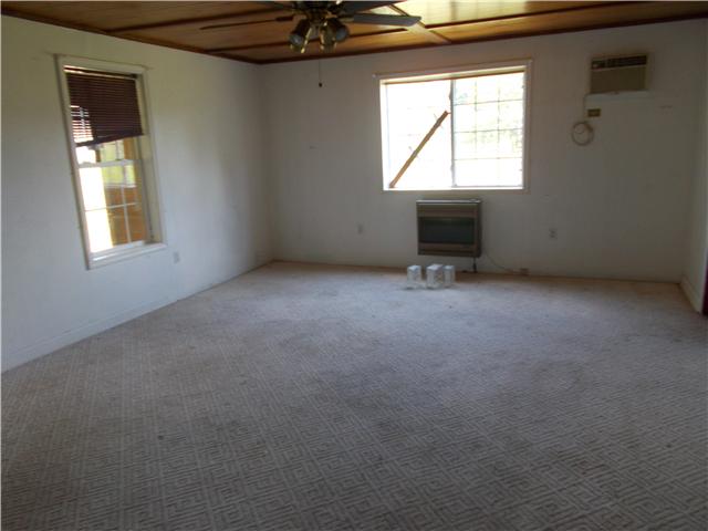9160 Buttermilk Ridge Road Lawrenceburg, TN 38464 - Photo 10 of 20 Gallery Image 10