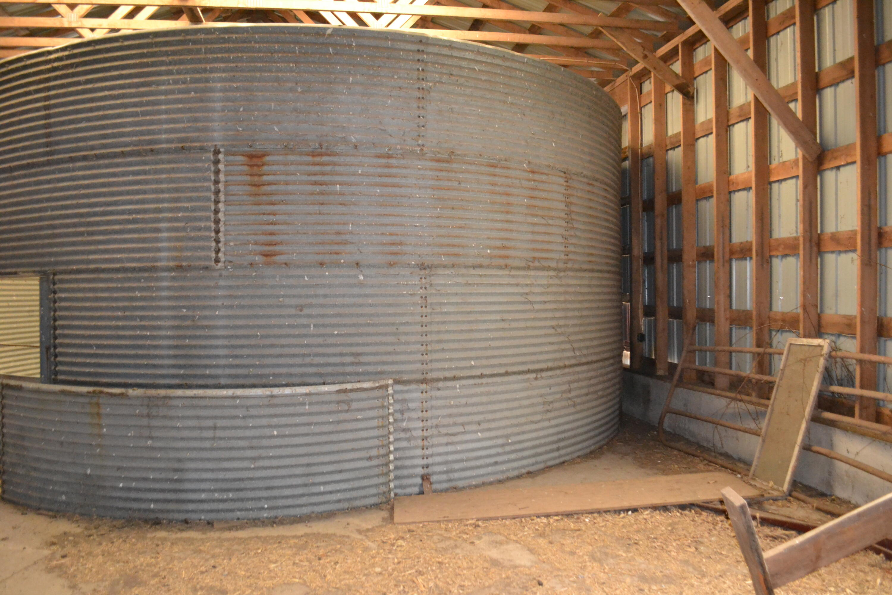 W11360 Raube Road Springvale, WI 53919 - Photo 18 of 30 Barn With Silo