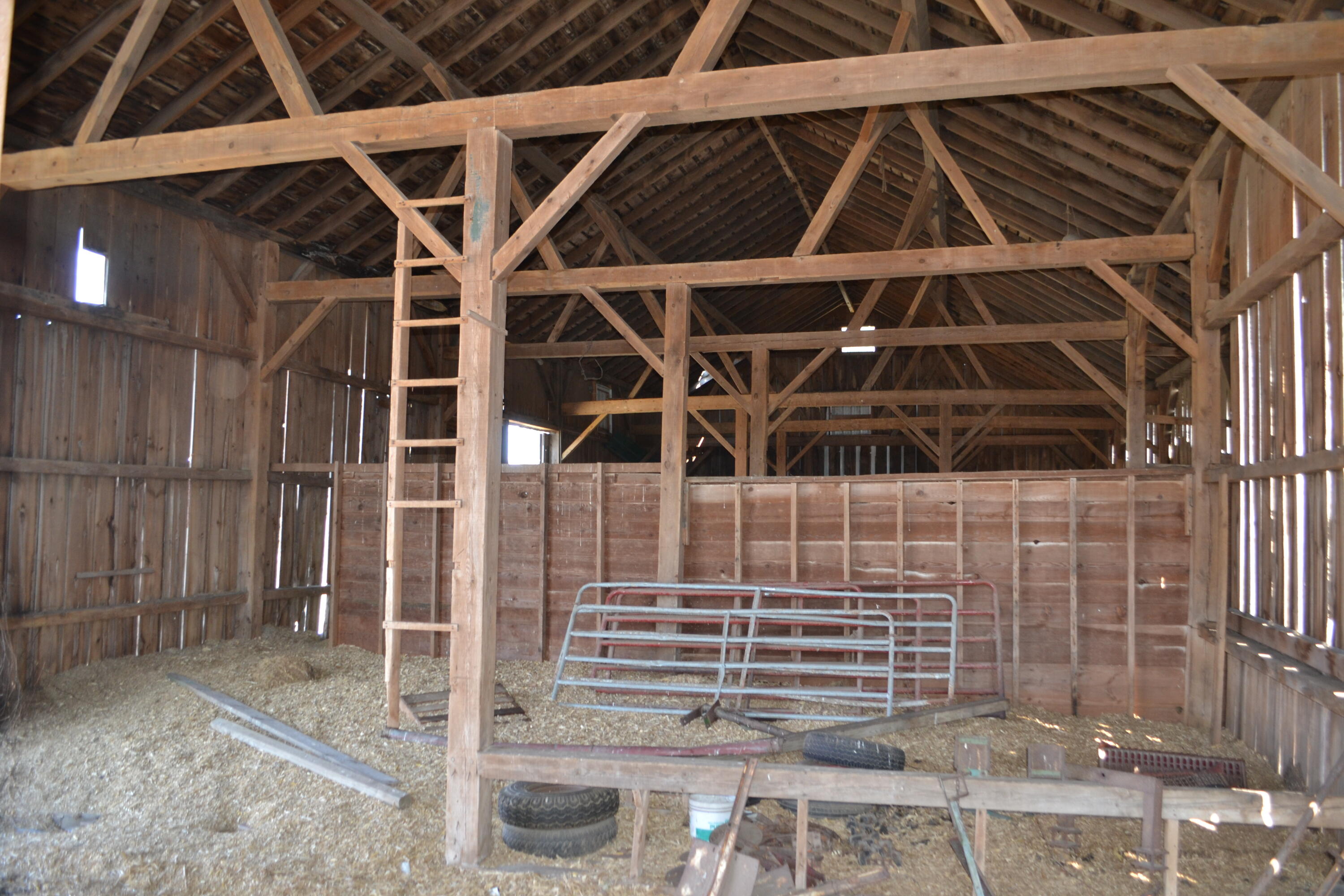 W11360 Raube Road Springvale, WI 53919 - Photo 22 of 30 Barn With Silo