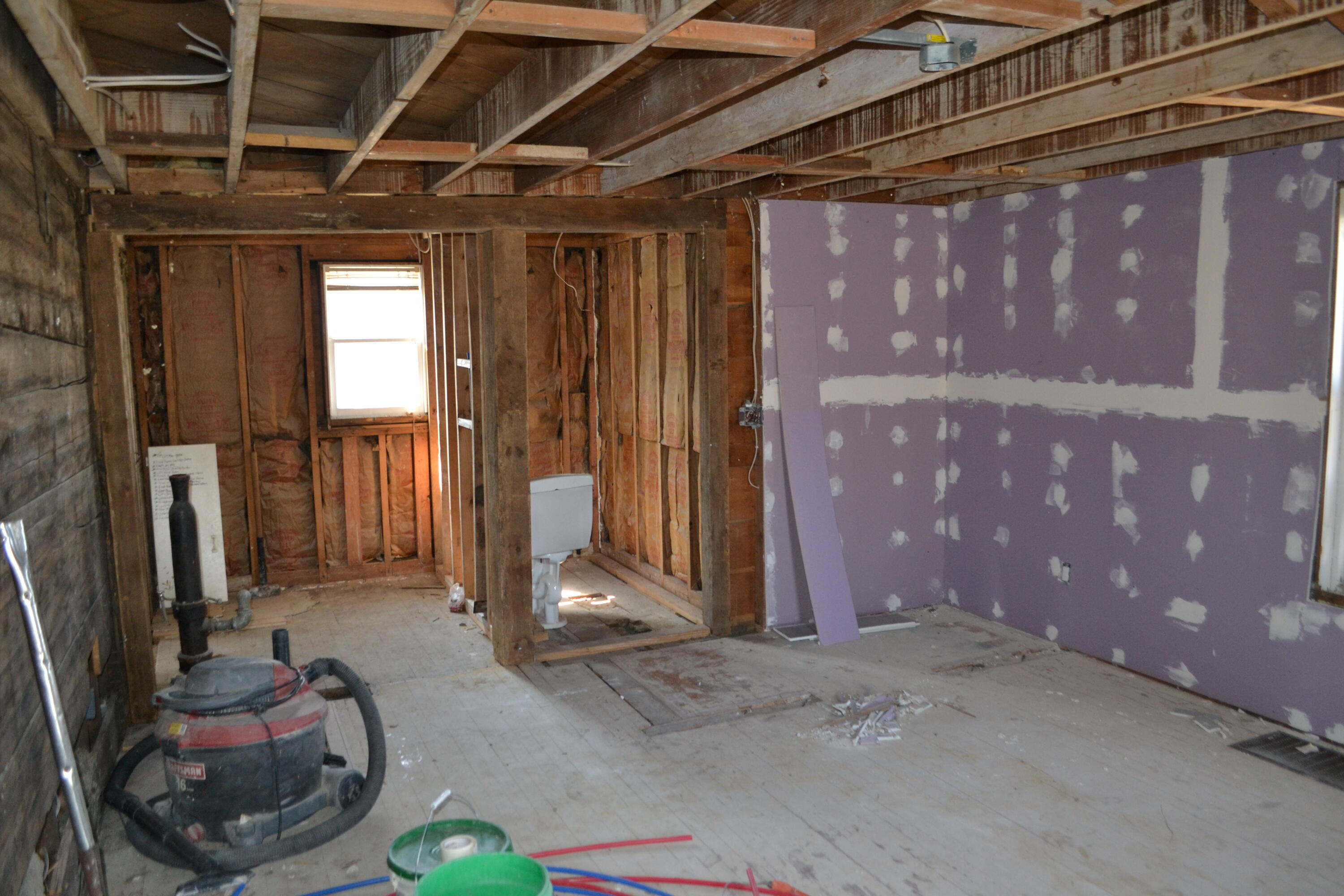 W11360 Raube Road Springvale, WI 53919 - Photo 27 of 30 Main Bedroom & Bath